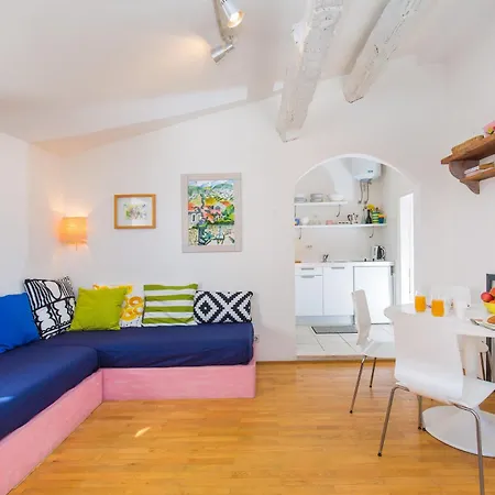 Appartement Arty In The Heart Of By Irundo *