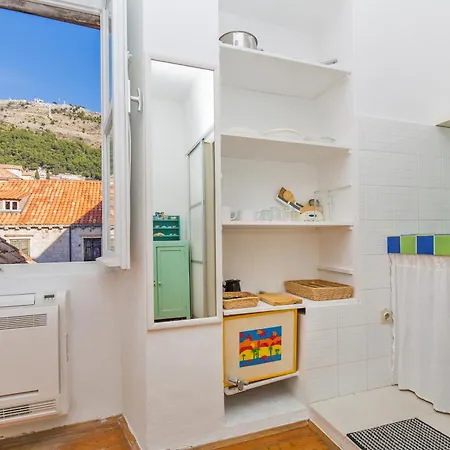 Arty In The Heart Of By Irundo Apartmán *