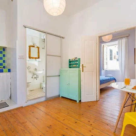 Appartement Arty In The Heart Of By Irundo