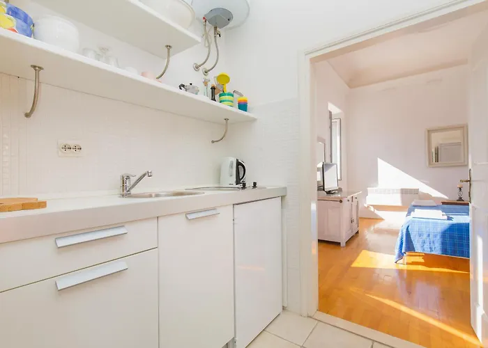 Arty In The Heart Of By Irundo